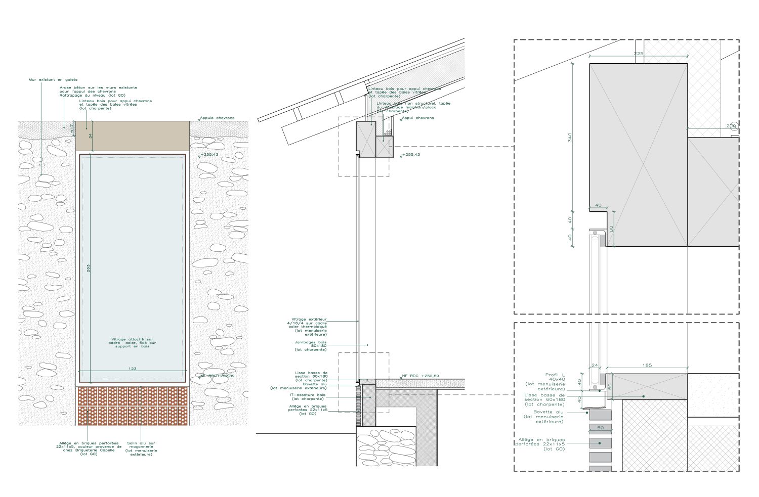 Détail des menusieries vitrées avec allège en briques perforées 